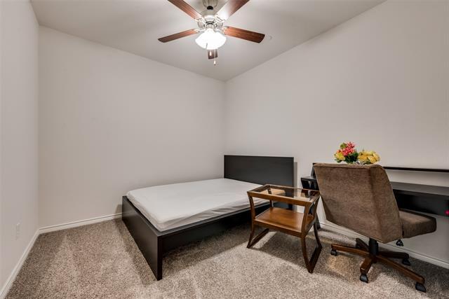 Building Photo - 2405 Siskiyou St