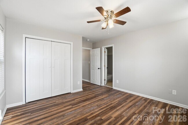 Building Photo - 3514 Deertrack Ln