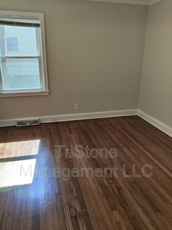 Building Photo - 2708 Revolution Pk Dr