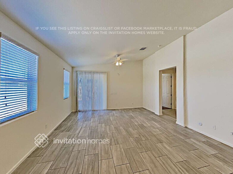 Building Photo - 3836 E Narrowleaf Dr