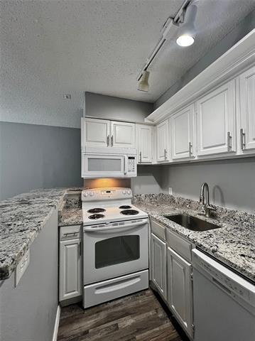 Building Photo - 1700 Baird Farm Cir