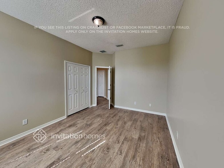 Building Photo - 4864 Adair Oak Dr