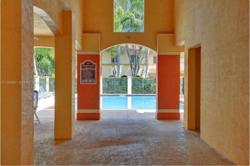 Building Photo - 1212 Santa Catalina Ln