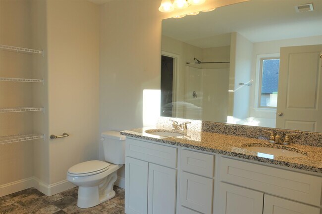 Building Photo - 2731 Millhone Dr