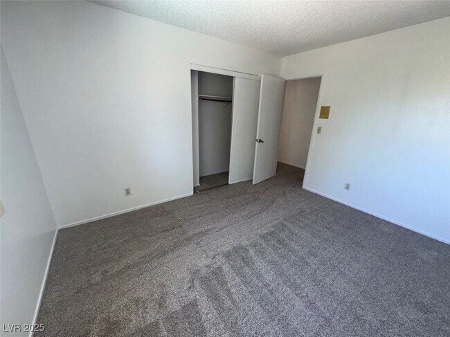 Building Photo - 3128 Harborside Dr