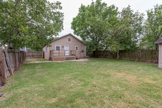 Building Photo - 112 Sulphur Springs Rd