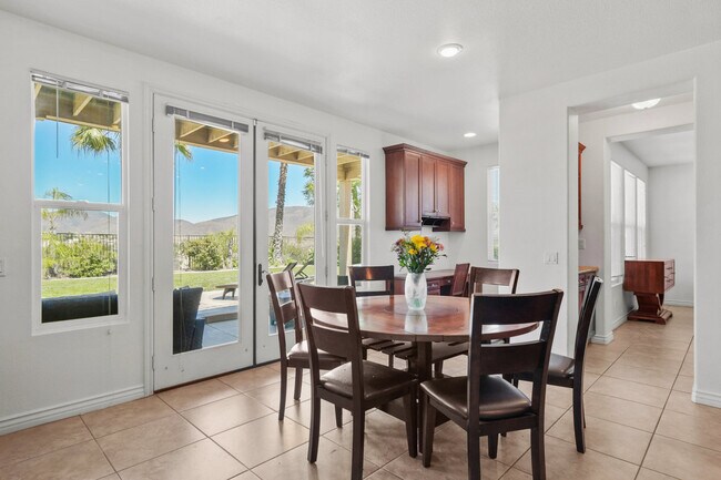 Building Photo - 2917 Babbling Brook Rd