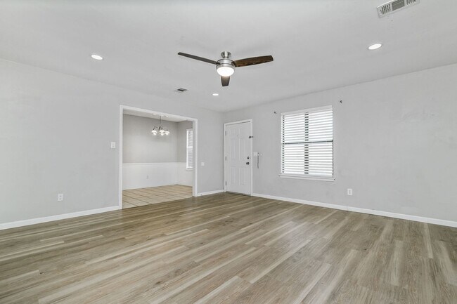 Building Photo - 4200 S Austin St