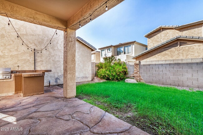 Building Photo - 1844 E Dunbar Dr