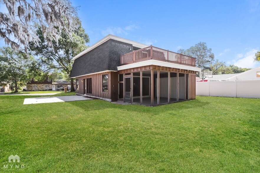 Building Photo - 6822 Oakdale Dr