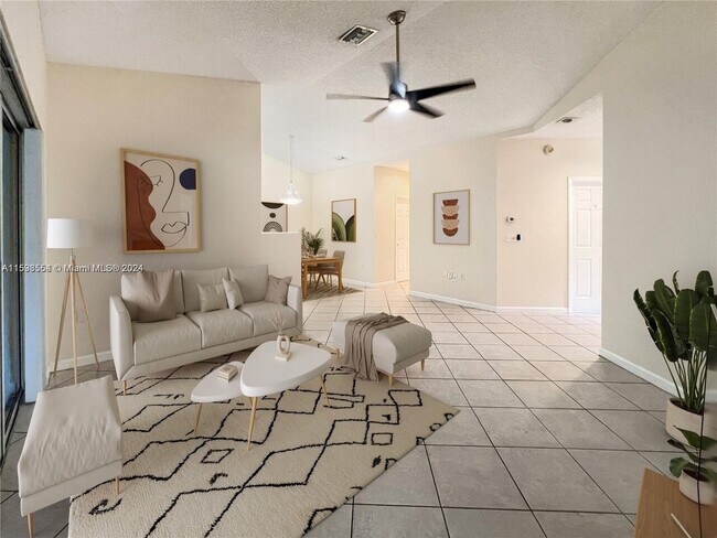 Building Photo - 16356 Malibu Dr #36