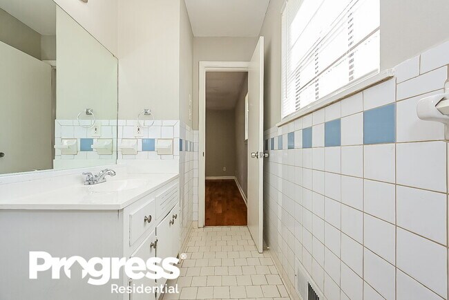 Building Photo - 6527 Cameron Rd