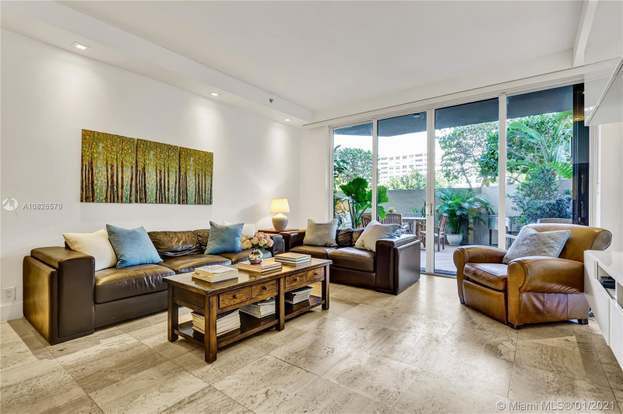 Building Photo - 251 Crandon Blvd