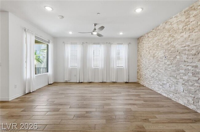 Building Photo - 2555 Hampton Rd