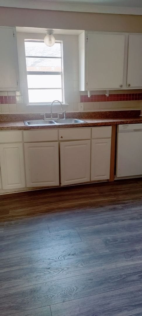 Building Photo - pan910