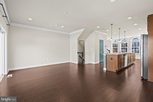 Building Photo - 3030 Mia Ln