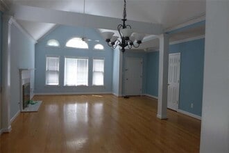 Building Photo - 4710 Fairway View Ct