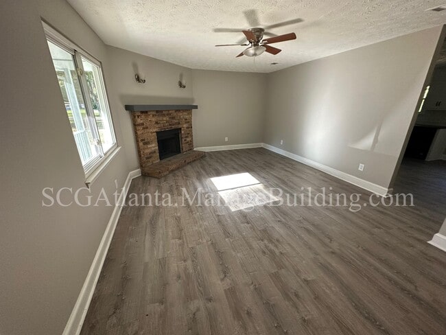 Building Photo - 972 Walnut Creek Ln