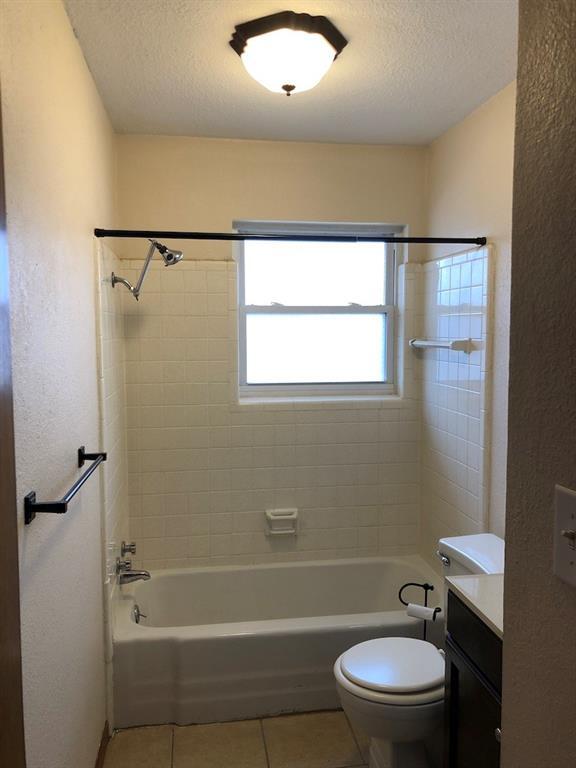 Building Photo - 320 Mimosa Dr