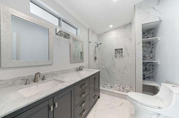 Building Photo - 54140 Avenida Mendoza