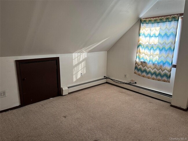 Building Photo - 25 Grand St