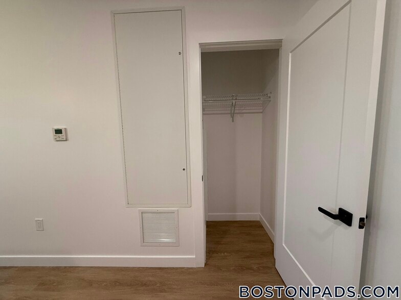 Building Photo - 199 Gardner St