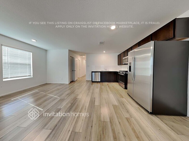 Building Photo - 3200 Crestone Dr