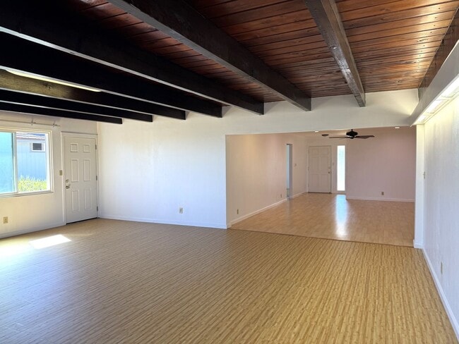 Building Photo - Newtown - Upgraded 3 bedroom, 2 bath singl...
