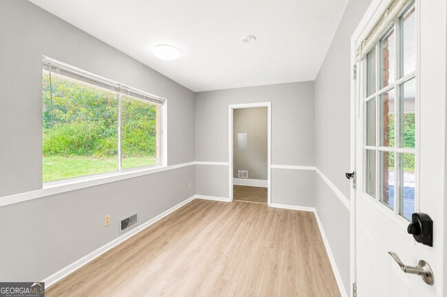 Building Photo - 3605 Flat Shoals Rd