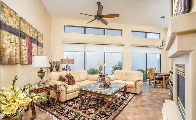 Building Photo - 8331 E Cactus Wren Rd