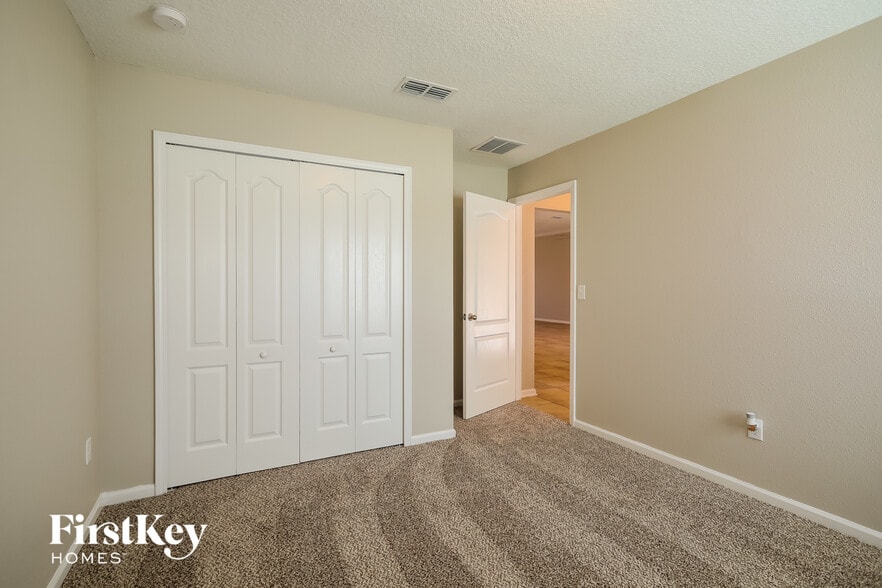 Building Photo - 1881 High Prairie Ln