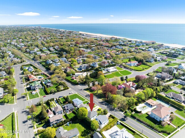 Building Photo - 230 Norwood Ave N