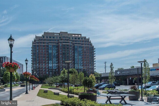 Building Photo - 11700 Old Georgetown Rd