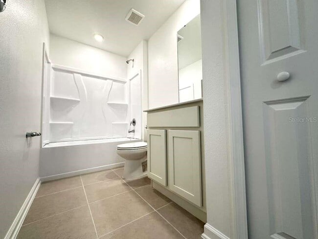 Building Photo - 4734 Katrina Dr