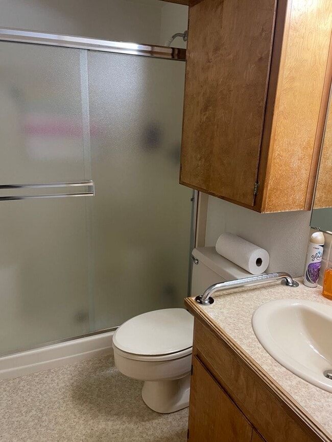 Building Photo - Lake Front Home For Rent! 1/2 Off First Full Months Rent Move in Special!!!