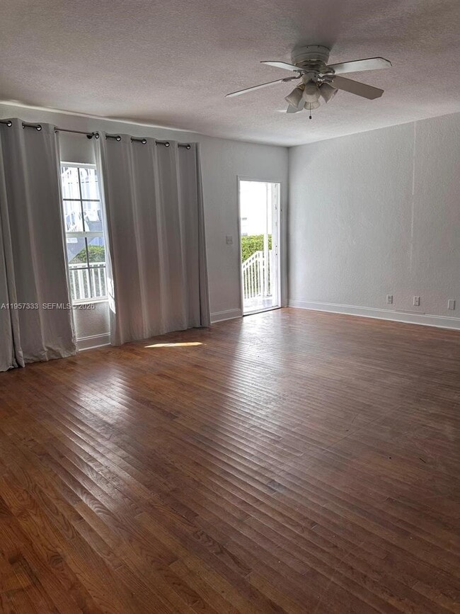 Building Photo - 1065 97th St