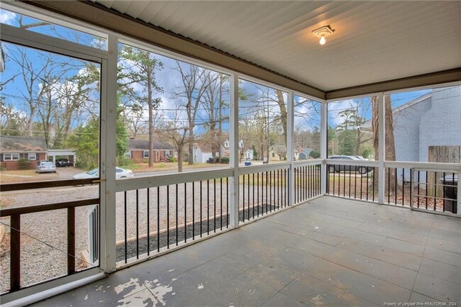 Building Photo - 506 Cross St