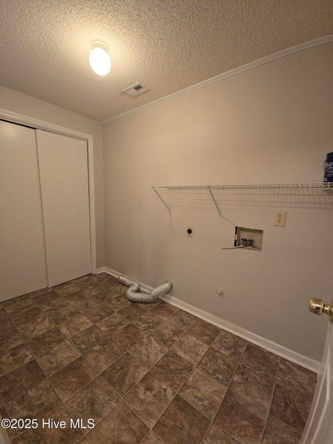 Building Photo - 723 Bragg Dr
