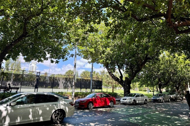 Building Photo - 1219 Meridian Ave