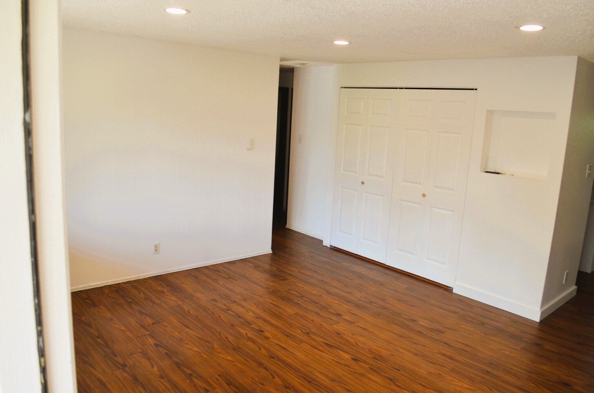 Building Photo - 317 Linn Ave