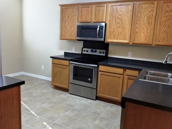 Building Photo - 103 Surlington Dr