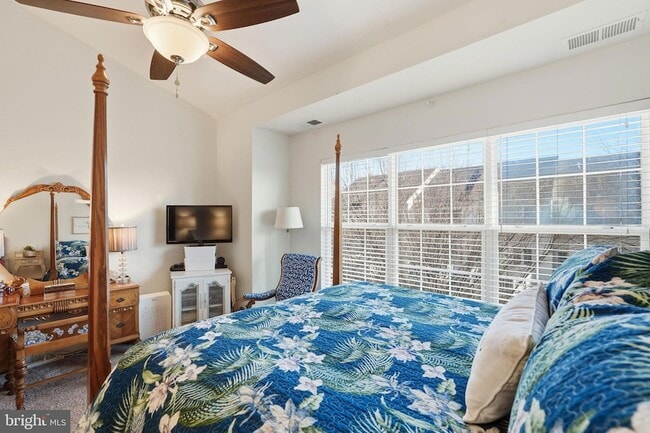 Building Photo - 20390 Bass Rocks Terrace