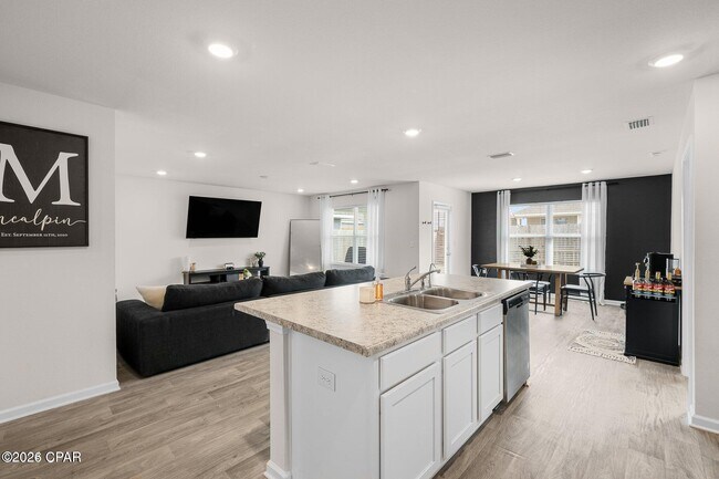 Building Photo - 4000 Millicent Ln