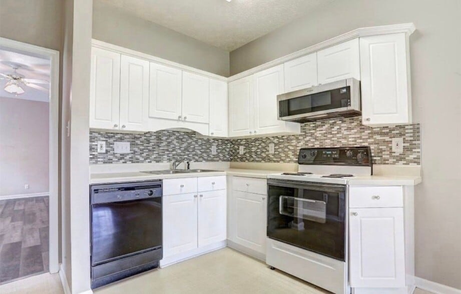 Building Photo - 6916 Sandfield Dr