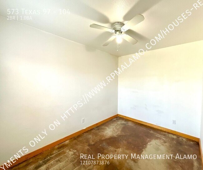 Building Photo - 573 TX-97