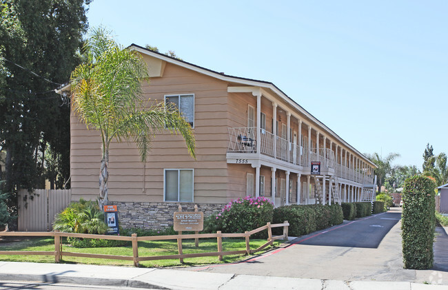 Primary Photo - Del Pacifico Apartments