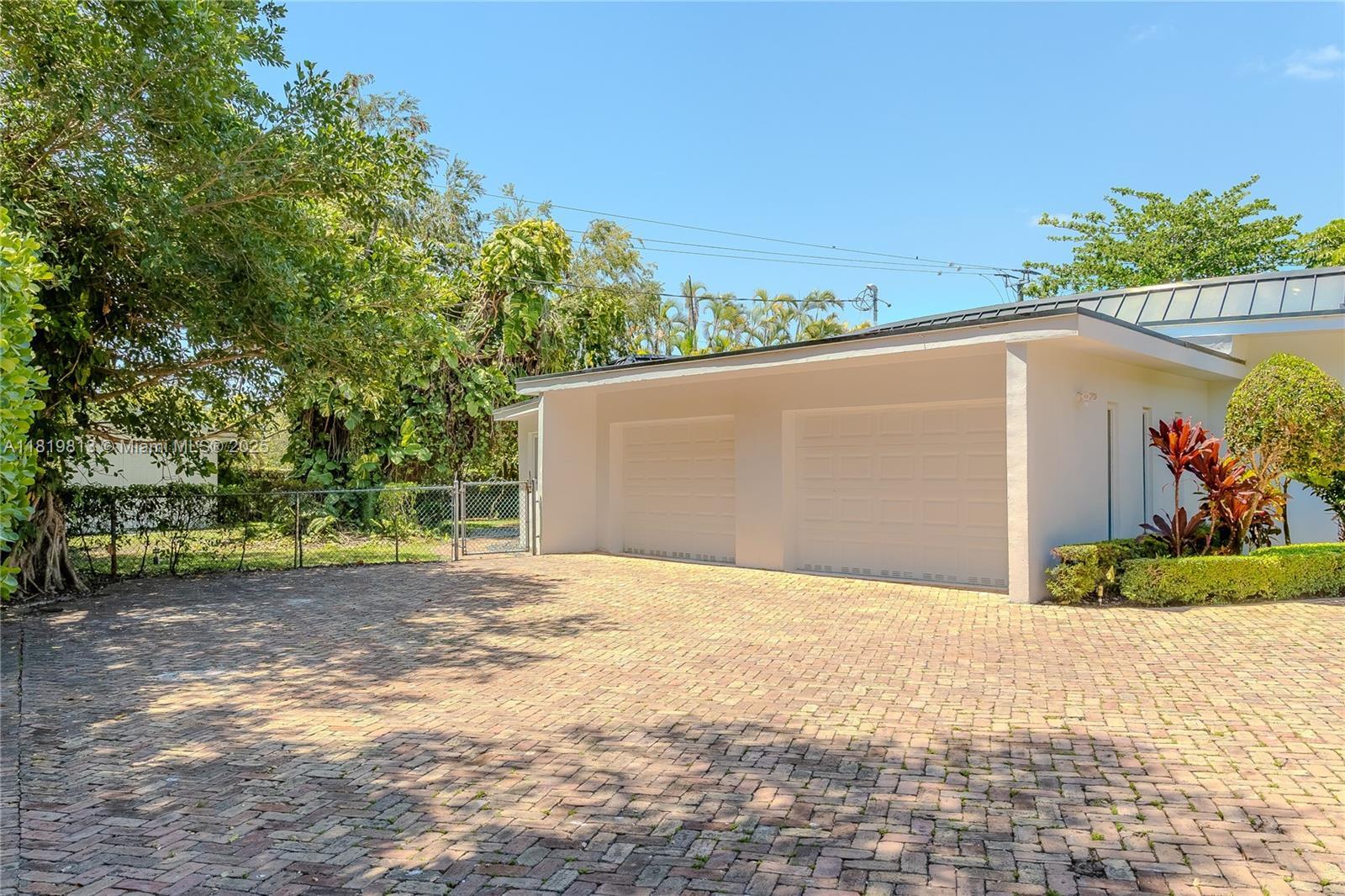 Building Photo - 6540 SW 135th Ter