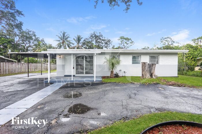 Primary Photo - 2971 SW 14th St