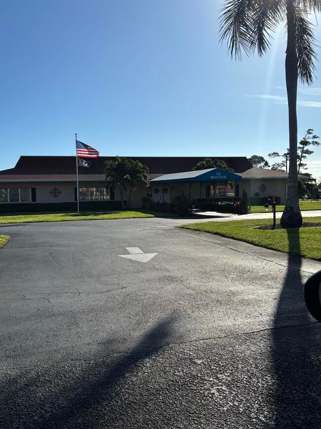 Building Photo - 4540 NW 3rd Ct