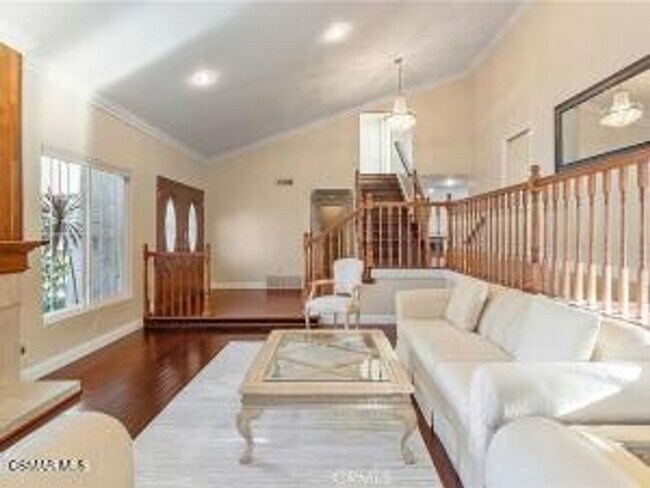 Building Photo - Beautiful 5-Bedroom Home in Westlake Village